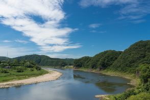 北朝鮮の人々はどっちが好き？『親しいオボイ』と『イムジン河』