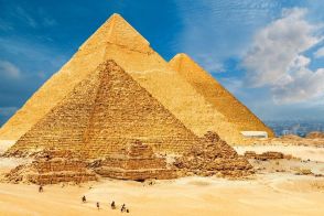 “永遠”のギザの三大ピラミッドはどう建てた？ 4500年未知だった空間の発見も続く