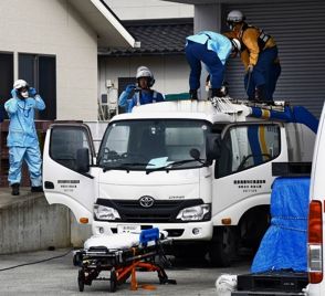 段ボール回収車に巻き込まれ、男性作業員が死亡　益田、スーパーセンタートライアル店の敷地内