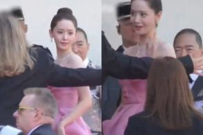 韓流歌手、カンヌ国際映画祭で不愉快な表情…「人種差別的待遇」