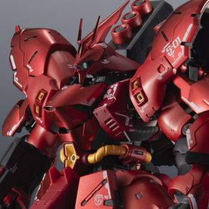 ＜実物大νガンダム立像＞超合金 MSN-04FF サザビー　“即完売”の人気玩具がプレバンで2次受注