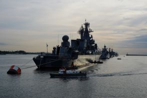 ロシア黒海艦隊、水上ドローン攻撃に「なす術なし」…ヘリの機銃掃射を回避し「自爆攻撃」を成功させる緊迫シーン