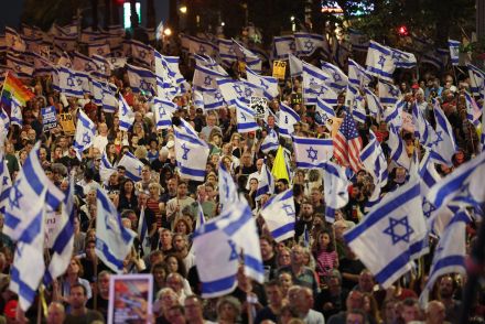 ガザ新提案、合意求めデモ　極右閣僚は政権離脱警告　イスラエル