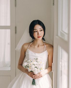LOVELYZ ソ・ジス、美しいウエディングドレス姿を公開！驚きの声に「結婚ではない」