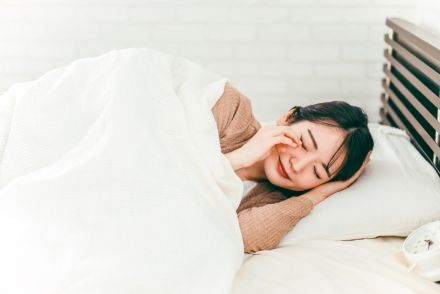 「朝起きられない」は「睡眠不足」とは限らない　精神科医が指摘する“病気”の可能性