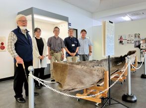 奇跡のスブネ展示始まる　奄美市「原野農芸博物館」　愛媛から里帰りした漂流の丸木舟