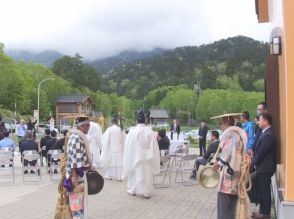 夏山シーズンを前に　御嶽山登山者の安全祈願祭　岐阜県下呂市