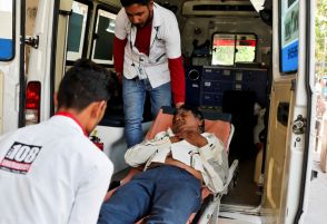 熱中症で211人死亡か　選挙スタッフも犠牲に　熱波襲ったインド