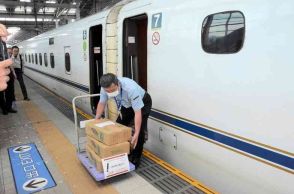 八代の焼きたてパン、新幹線で輸送　JR九州が鹿児島中央まで貨客混載