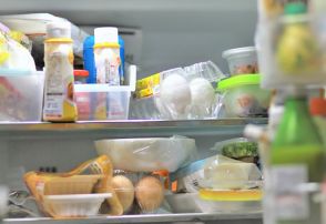家の中をチェック…冷蔵庫に賞味期限切れの食品がたまっていないか【親を要介護にさせたくない】