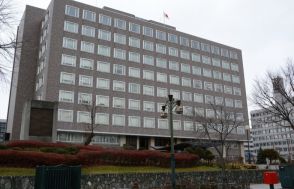 札幌のホテル殺人　死体遺棄罪などの母、無罪主張　地裁初公判