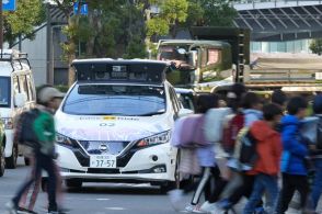 日産の自動運転車両が横浜の市街地を走行。車線変更や交差点進入可否など判断の精度向上