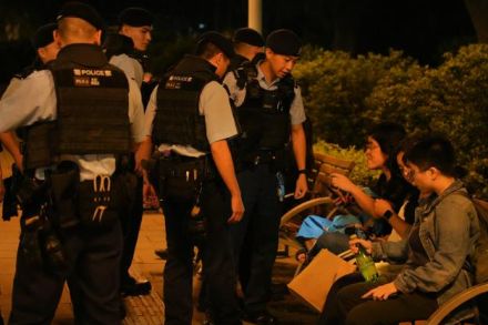 香港警察が日本人男性を一時連行　天安門事件３５年の４日夜に読経か