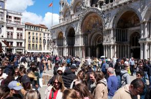 イタリア観光客、昨年は最多更新　コロナ後初めて外国人半数超え