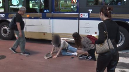【騒然】渋谷スクランブル交差点でバスと人が接触事故…響き渡る衝撃音と悲鳴　取材中のカメラが捉えた一部始終