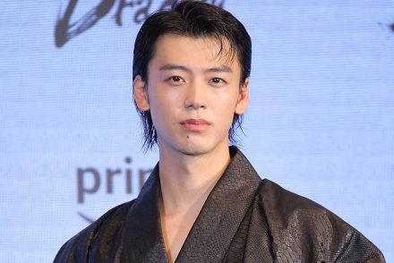 人気俳優がまるで本物極道　和彫りに筋骨隆々な肉体が「すごマッチョ」「ギャップが」