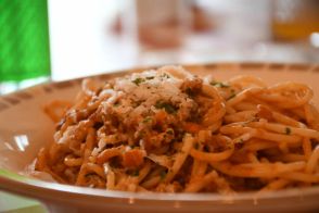 【30代が選ぶ】イタリアンレストランくらいうまい「サイゼリヤのメニュー」ランキング！　2位は「ミラノ風ドリア」、1位は？