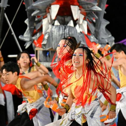 YOSAKOIソーラン祭り開幕　学生350人、ステージ彩る　札幌