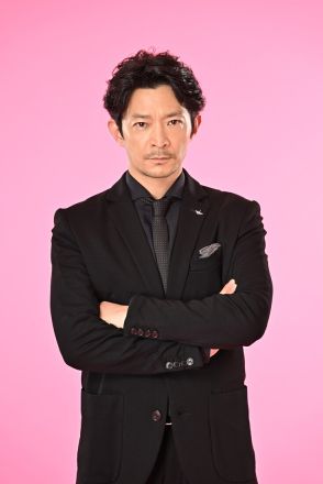 津田健次郎、歌って踊る料理系YouTuber役で「西園寺さんは家事をしない」出演