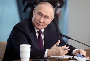プーチン氏「平和条約交渉続ける条件ない」　日露関係に言及
