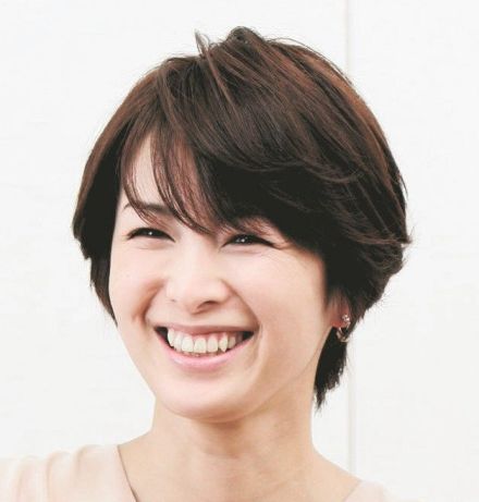 49歳・吉瀬美智子、雰囲気が激変 メガネ姿のオフショットに「美しい大人」「飲みすぎに注意」の声