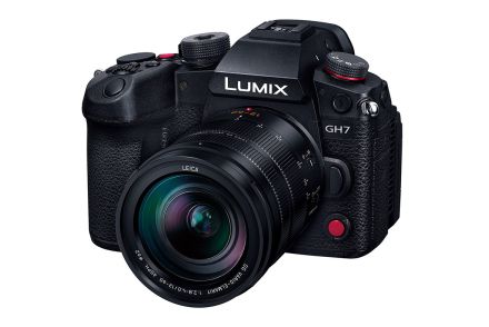 LUMIX、本体のみで5.7K/30p記録が可能な次世代フルサイズミラーレス「DC-GH7」