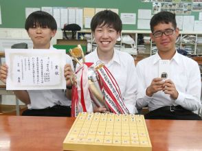 田辺、将棋で総文祭へ　和歌山県大会の男子団体優勝