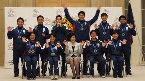 都民スポーツ大賞　冬季デフリンピックでメダル獲得の10選手を表彰