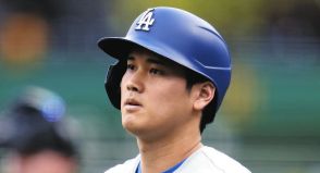 ドジャース大谷翔平、11試合ぶり第1打席の安打　初回、右翼へライナー、審判アウト判定も…チャレンジで「ワンバン」認められ安打に　