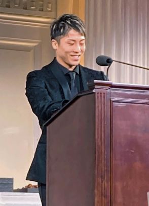 井上尚弥、NYで授賞式　全米記者協会の最優秀選手