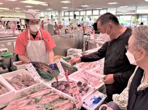 福島応援でフェア、新鮮な魚介３０種並ぶ　「角上魚類」埼玉・川口店で８日まで
