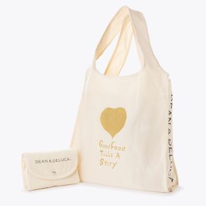DEAN & DELUCA、日本上陸21年目を記念したトートバッグ「Good Food Tells A Storyショッピングバッグ ナチュラル」発売、染色家・柚木沙弥郎氏のアートをデザイン
