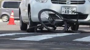 「発見が遅れた…」自転車の10代男性はねられ重傷 運転していた84歳女を過失運転致傷の現行犯で逮捕 北海道北広島市の交差点