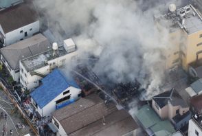 横浜中華街で火災、4棟焼ける　けが人なし　2時間半後にほぼ消火