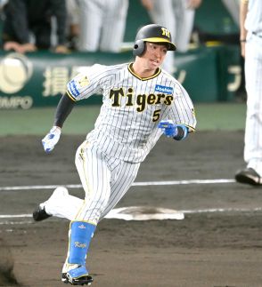 阪神・近本　４番初打点、ダメ押しの２点三塁打　５番・佐藤輝と導いた５・１９以来の５得点で勝利