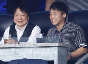 井上尚弥、ヤンキースタジアムに来場　ドジャース大谷翔平＆山本由伸らに熱視線送る