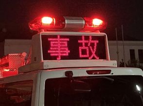 クッションドラムに衝突、軽乗用車の男性死亡　横須賀の横浜横須賀道路