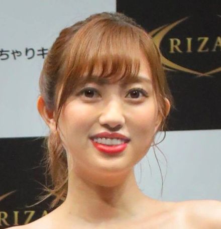 菊地亜美、“ずーっと可愛がってくださった姉さん”との再会ショットに「うるってきました」「素敵な関係」の声