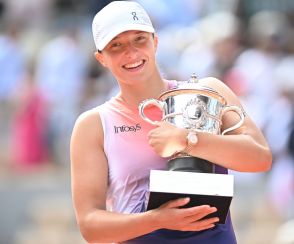 シフィオンテク「本当に良い試合だった」全仏オープン3連覇と4度目の優勝＜女子テニス＞
