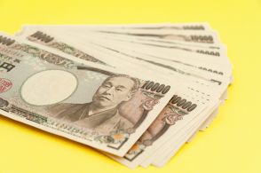 タンス預金に「福沢諭吉」の1万円札は危険!? 7月から「新札」になる前に銀行に預けるべき？ 旧札を預金すると「税務署」に怪しまれるの？