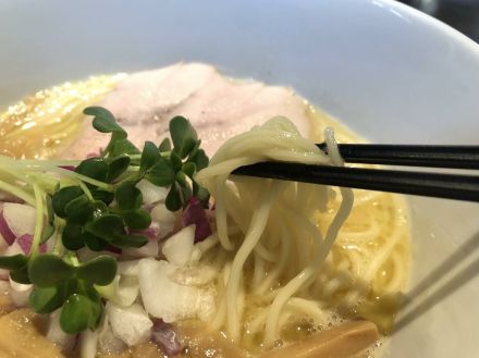 「ああ、あの高いラーメン屋さんね」　地元客に「高い」と噂されたラーメン店が10年経っても愛され続ける理由