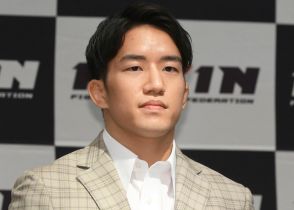 朝倉海がＵＦＣ参戦を表明　「ＲＩＺＩＮのベルトを返上してＵＦＣに行きます」「必ずチャンピオンになってきます！」