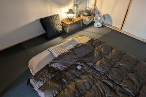 出番が少ない「来客用の寝具」を、キャンプ用「シュラフ＆マット」に代えてみた!　自宅6畳間・実践レポ