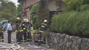 住宅街の火事　カーポートなど焼くもけが人なし【新潟・江南区】