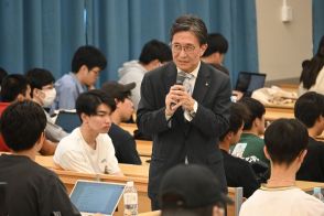 「課題ある場所には可能性」 京都・松井市長が京産大で講義