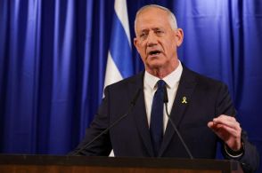 イスラエルのガンツ前国防相、戦時閣僚ポストを辞任　ガザ戦闘終結後の計画めぐり首相と対立