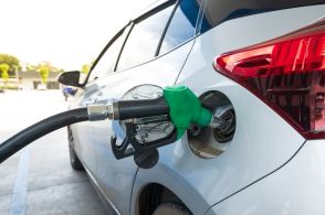 車のガソリンの”給油量”は燃費に関係ある？半分と満タンでは差は生まれる？