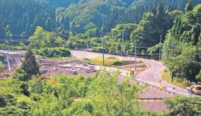 １１日に通行止め解除　地震で一部崩落、国道３５９号の小矢部五郎丸－内山
