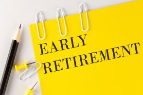社会人2年目ですが50歳で「早期退職」するのが目標です。退職までにいくら貯蓄すればいいですか？