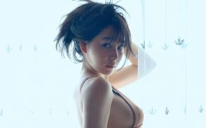 桜井日奈子 衝撃の水着姿初解禁！「“お馬さんのような桃尻”と褒めてもらえたのが嬉しかったです（笑）」